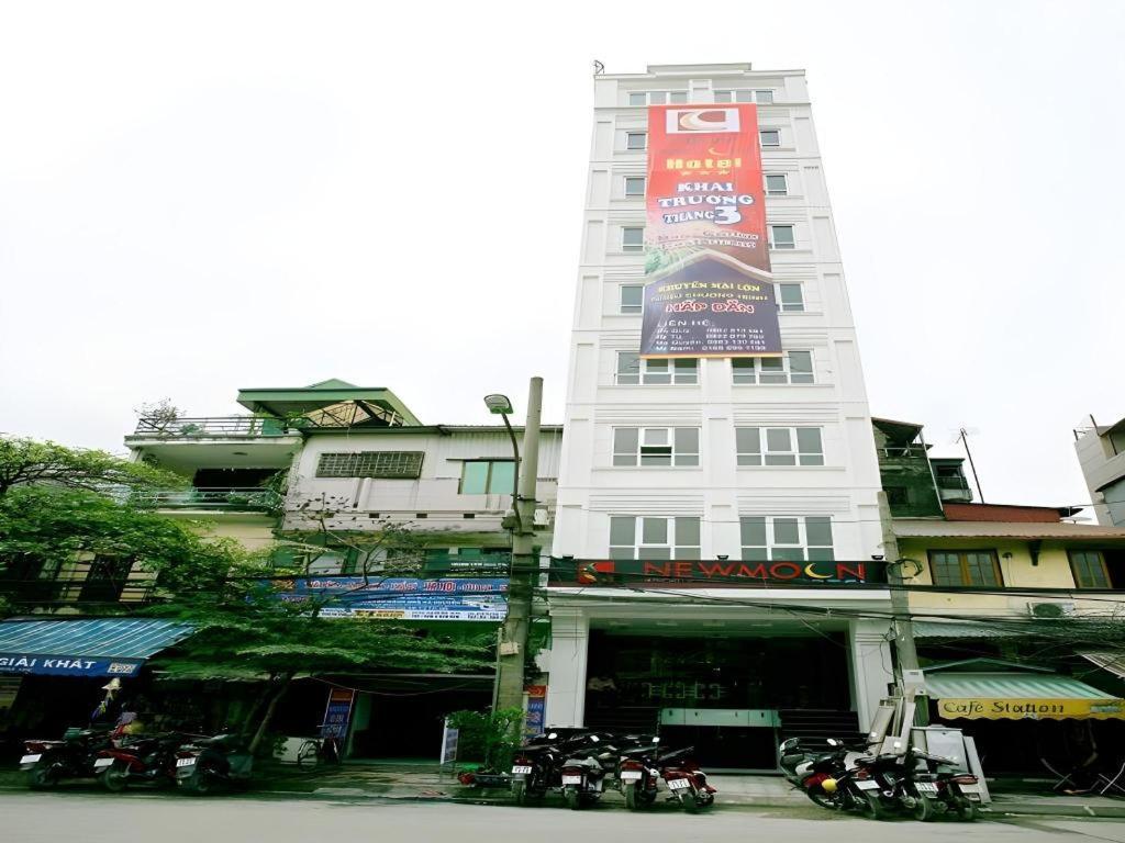 New Moon Hotel