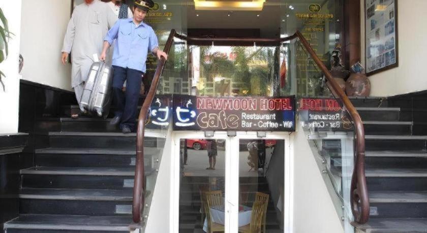 Hotel New Moon Hanoi