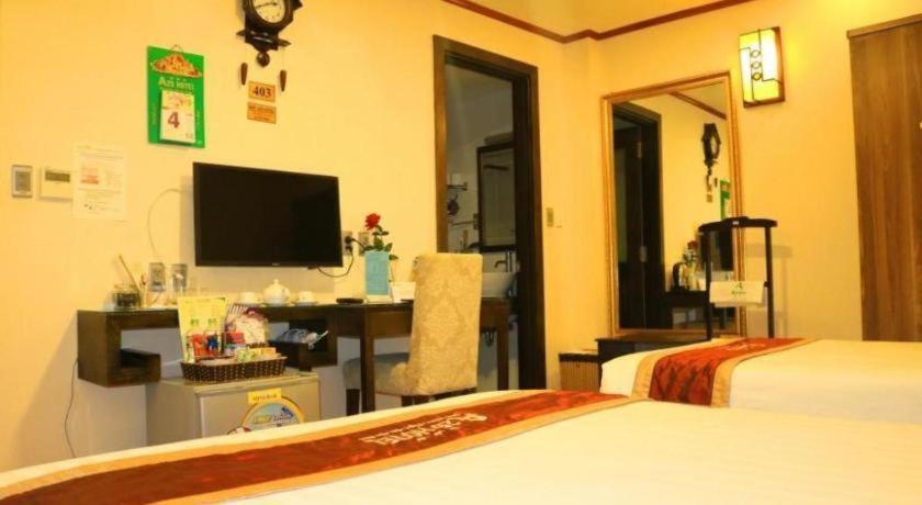 New Moon Hotel Hanoi