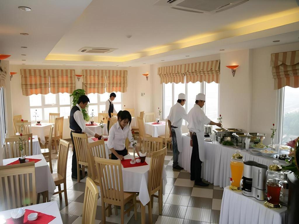 Hotel New Moon Hanoi