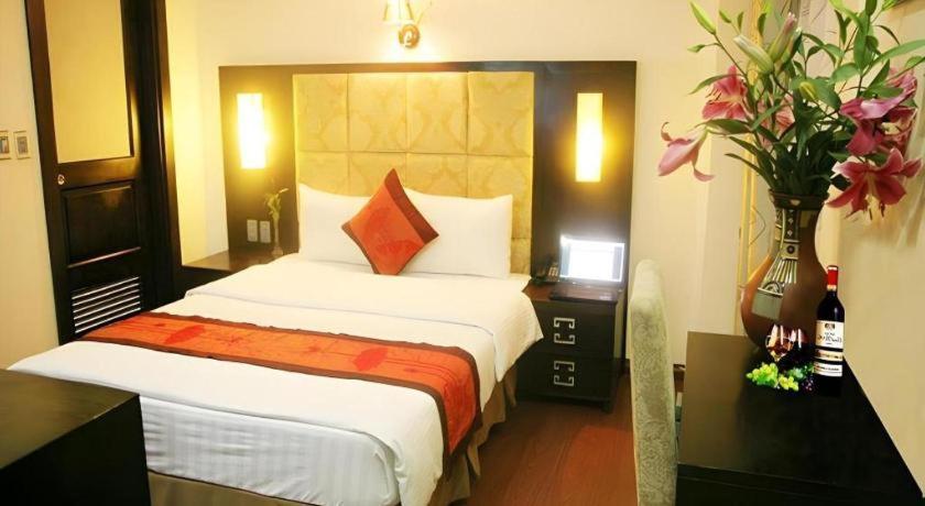 New Moon Hotel Hanoi